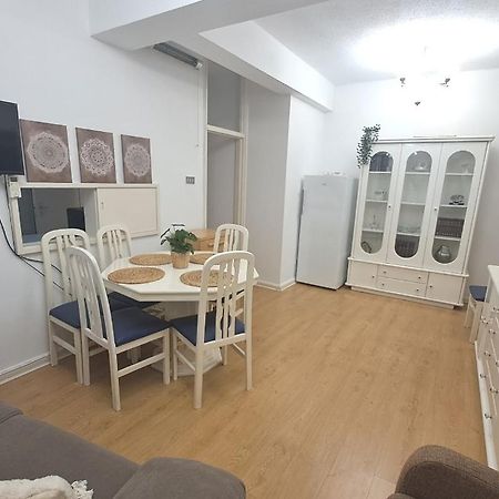 Best Location 2 Bed2 Bath W/Lift In Town! Gibraltar Exterior foto