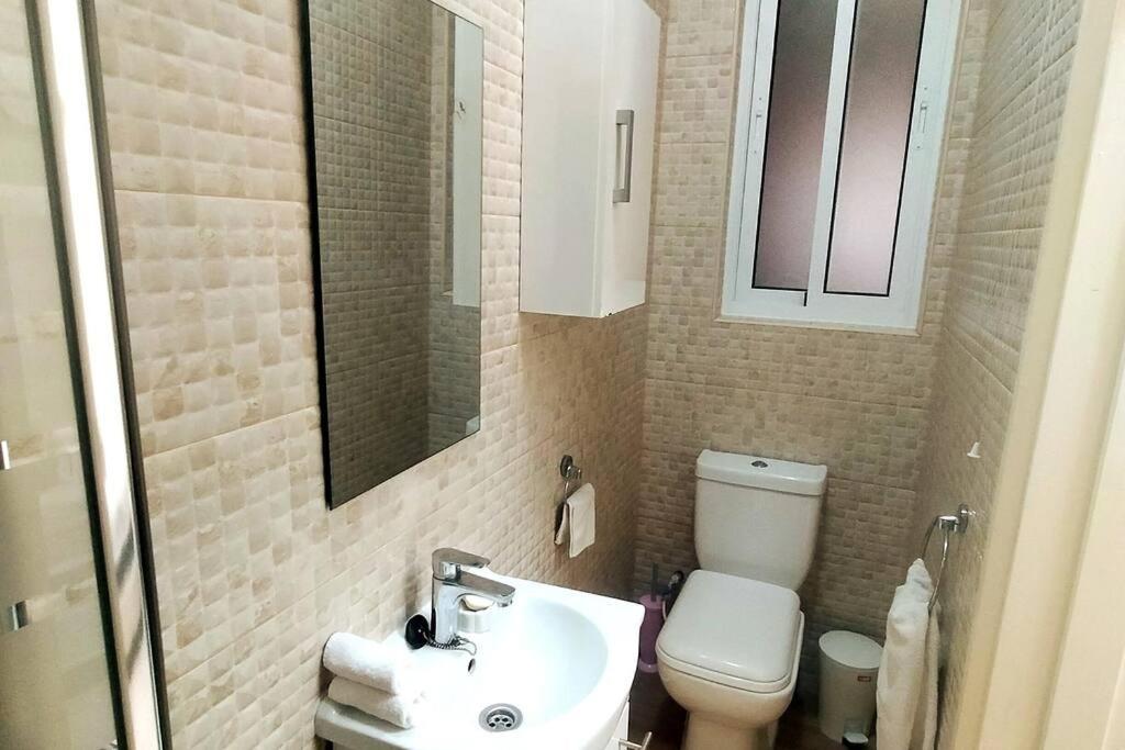 Best Location 2 Bed2 Bath W/Lift In Town! Gibraltar Exterior foto