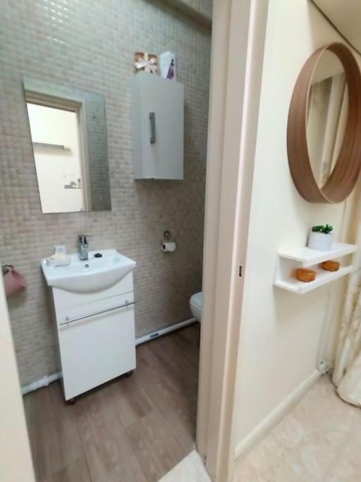 Best Location 2 Bed2 Bath W/Lift In Town! Gibraltar Exterior foto