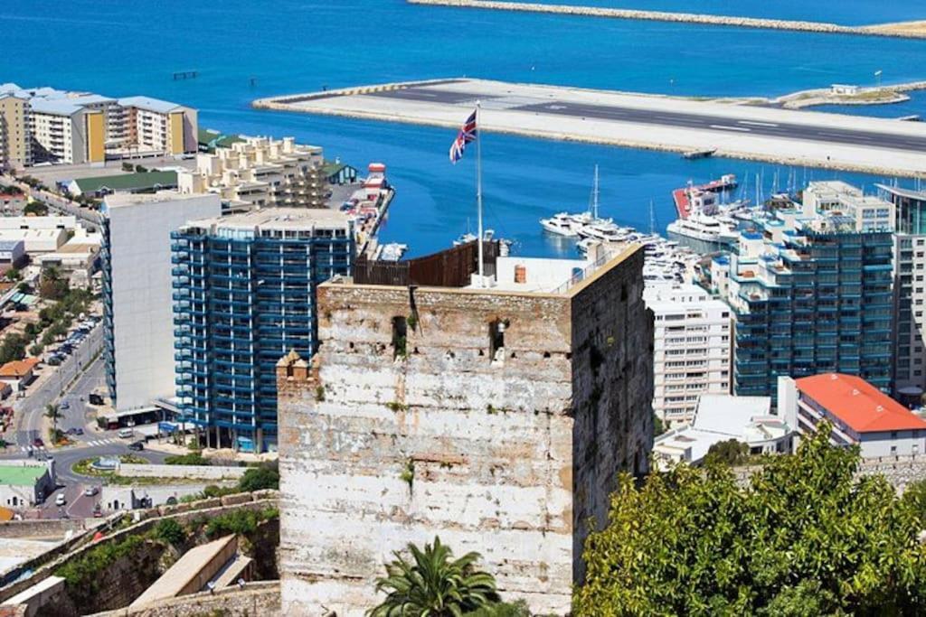 Best Location 2 Bed2 Bath W/Lift In Town! Gibraltar Exterior foto