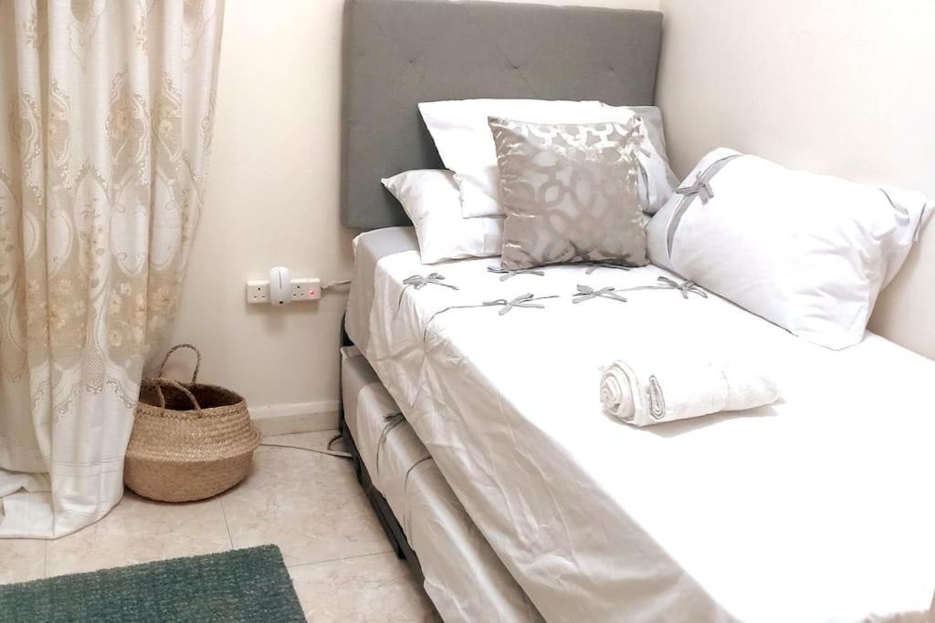 Best Location 2 Bed2 Bath W/Lift In Town! Gibraltar Exterior foto