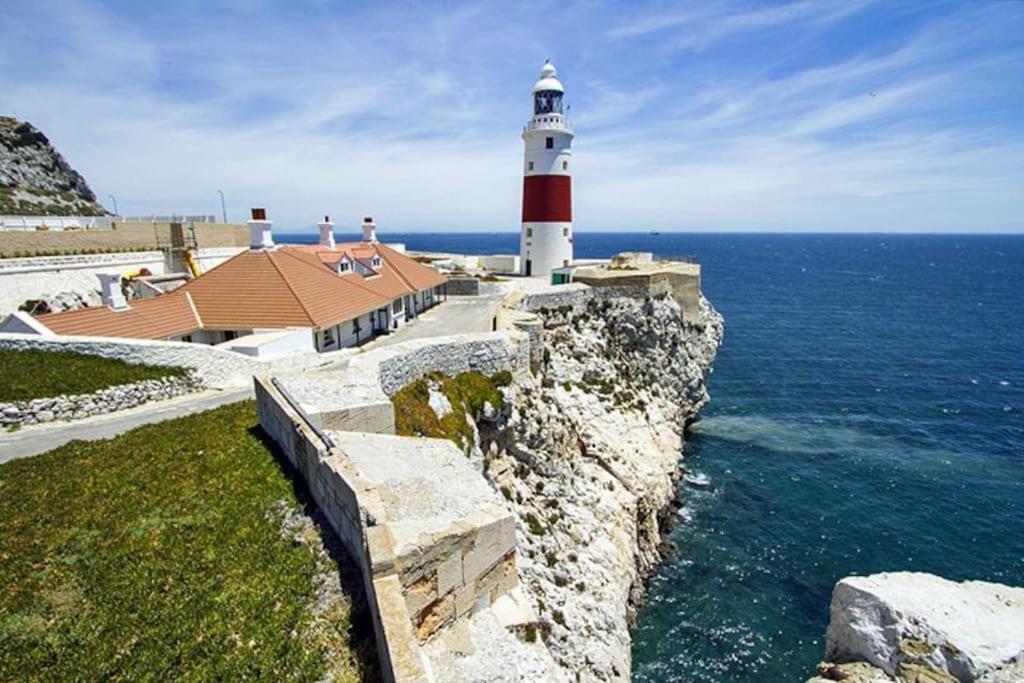 Best Location 2 Bed2 Bath W/Lift In Town! Gibraltar Exterior foto